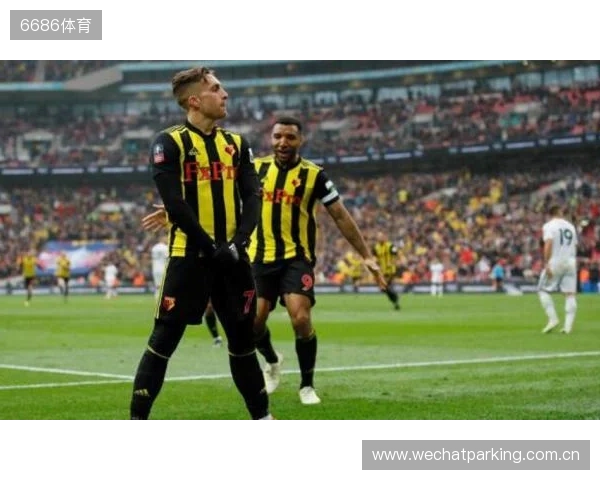 世体：巴萨不想让贝尔纳尔重蹈覆辙；球员团队冬窗会做评估